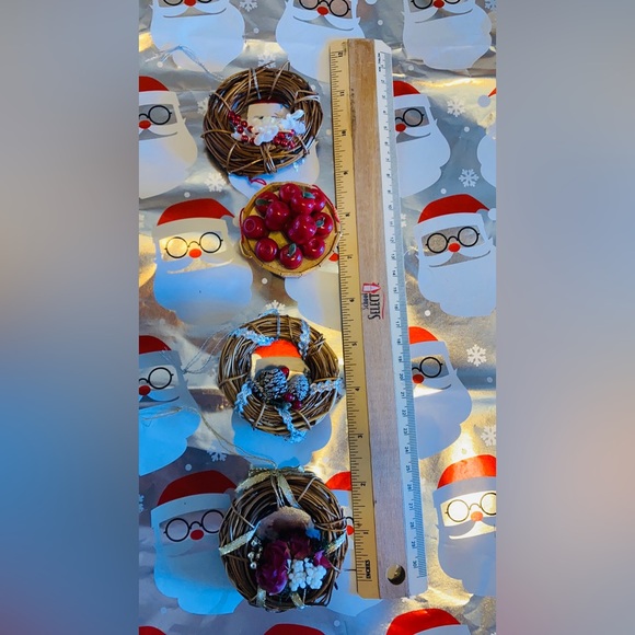 [Vintage] 🌲Mini Wreathes & A basket of Apples Holiday Ornament ✨🎄 - Picture 8 of 10